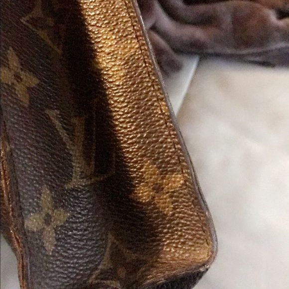 Authentic Vintage Louis Vuitton Toiletry 26 - Picture 5 of 8